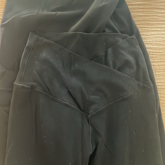 aerie offline flared leggings - Picture 2 of 4